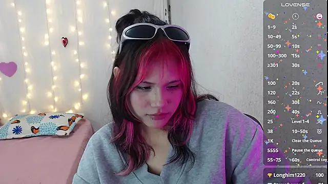 mixie cute online show from 02.23.25