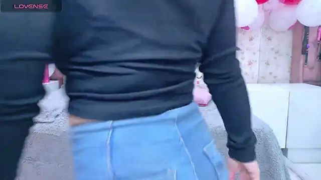 AvrillThomas online show from 02.24.25