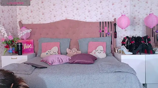 AvrillThomas online show from 03.20.25