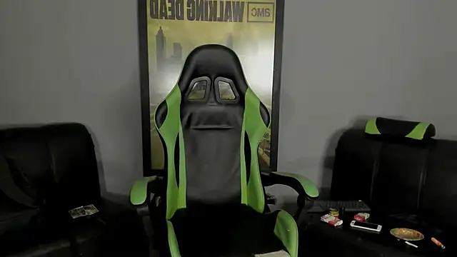 Snapshot of jamesinked_ chatting on 02.03.25 jamesinked online show from 02.03.25