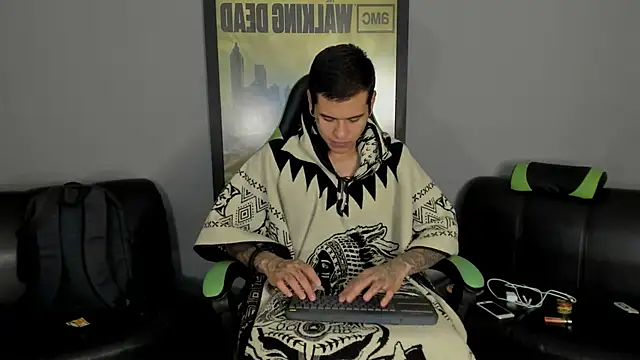 Snapshot of jamesinked_ chatting on 02.20.25 jamesinked online show from 02.20.25