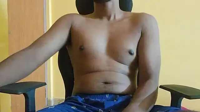 Snapshot of Aloneguy_bangalore chatting on 10.17.25 Aloneguy bangalore online show from 10.17.25