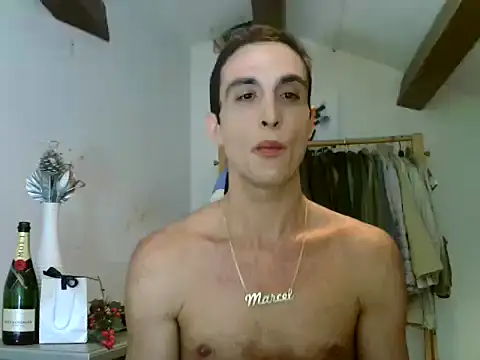 Snapshot of Lepetitmarcel chatting on 10.19.25 Lepetitmarcel online show from 10.19.25