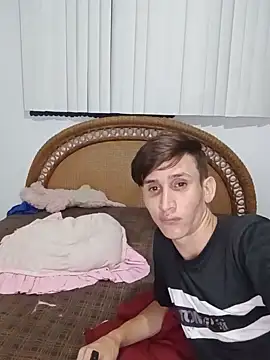 Snapshot of Milfvalesk chatting on 10.04.25 Milfvalesk online show from 10.04.25