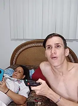 Snapshot of Milfvalesk chatting on 10.16.25 Milfvalesk online show from 10.16.25