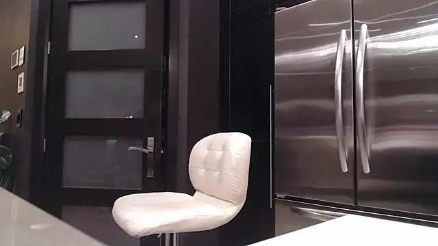 Snapshot of Toy-Daddy chatting on 10.25.25 Toy-Daddy online show from 10.25.25