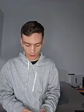 Snapshot of nickdtr chatting on 12.08.24 nickdtr online show from 12.08.24