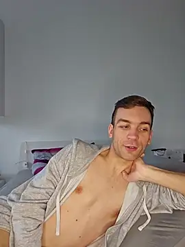 Snapshot of nickdtr chatting on 12.09.24 nickdtr online show from 12.09.24