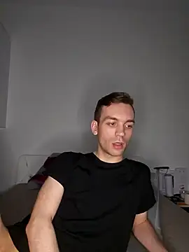 Snapshot of nickdtr chatting on 12.16.24 nickdtr online show from 12.16.24