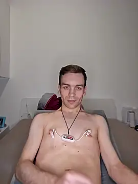 Snapshot of nickdtr chatting on 12.22.24 nickdtr online show from 12.22.24