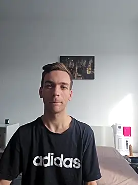 Snapshot of nickdtr chatting on 09.13.25 nickdtr online show from 09.13.25