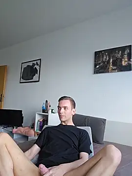 Snapshot of nickdtr chatting on 09.17.25 nickdtr online show from 09.17.25