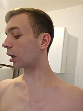 Snapshot of nickdtr chatting on 09.18.25 nickdtr online show from 09.18.25