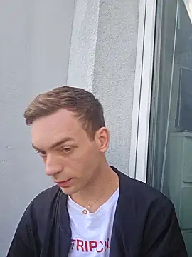 Snapshot of nickdtr chatting on 10.02.25 nickdtr online show from 10.02.25