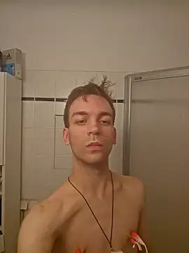 Snapshot of nickdtr chatting on 10.07.25 nickdtr online show from 10.07.25