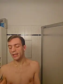 Snapshot of nickdtr chatting on 10.15.25 nickdtr online show from 10.15.25