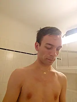 Snapshot of nickdtr chatting on 10.19.25 nickdtr online show from 10.19.25