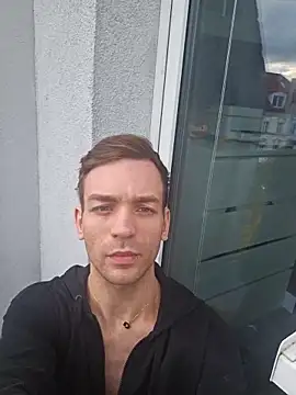 Snapshot of nickdtr chatting on 10.21.25 nickdtr online show from 10.21.25