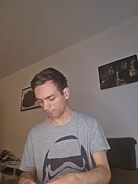 Snapshot of nickdtr chatting on 10.22.25 nickdtr online show from 10.22.25