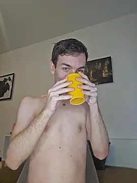 Snapshot of nickdtr chatting on 10.27.25 nickdtr online show from 10.27.25