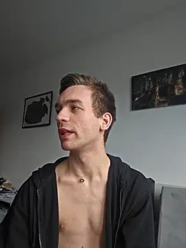 Snapshot of nickdtr chatting on 11.02.25 nickdtr online show from 11.02.25