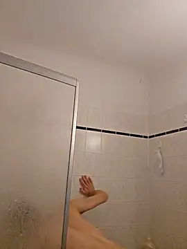 Snapshot of nickdtr chatting on 11.05.25 nickdtr online show from 11.05.25