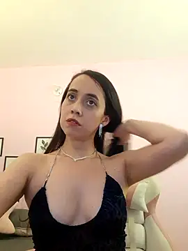 Snapshot of sophie_pazz chatting on 10.18.25 sophie pazz online show from 10.18.25