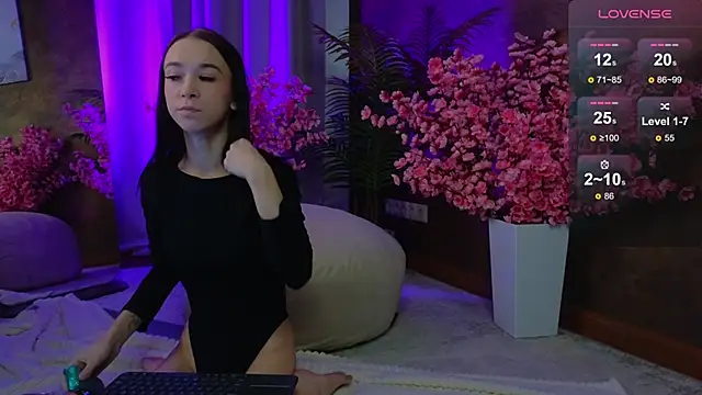 LilithStrangfor online show from 10.10.25