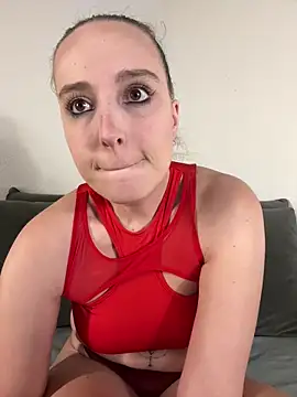 Snapshot of thats_lou chatting on 03.19.25 thats lou online show from 03.19.25