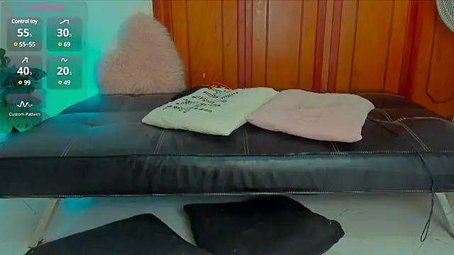 Snapshot of Mrskary chatting on 02.18.25 Mrskary online show from 02.18.25