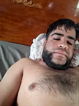 Snapshot of ElDeLaBarba11 chatting on 12.02.24 ElDeLaBarba11 online show from 12.02.24