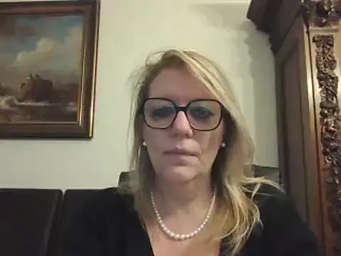 Silkesquirt online show from 12.12.24