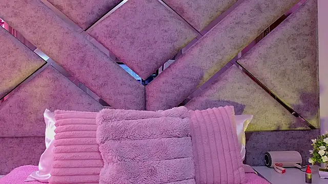 Elith noa online show from 02.04.26