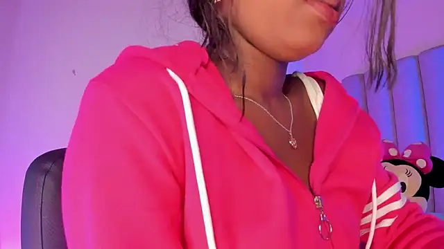 briannajackson  online show from 02.06.25