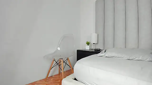 briannajackson  online show from 02.27.25