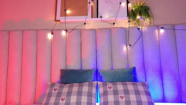 briannajackson  online show from 09.29.25