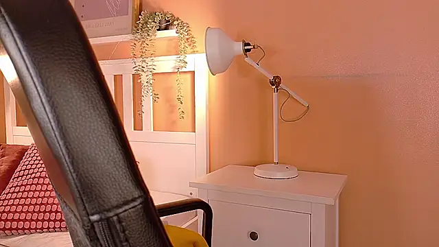 briannajackson  online show from 10.11.25