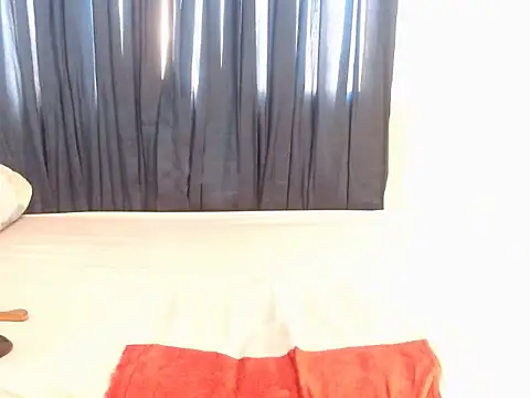 Snapshot of SexyMbalee chatting on 10.24.25 SexyMbalee online show from 10.24.25