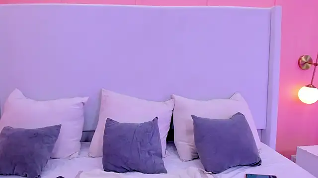 Snapshot of shaina_vasquez chatting on 11.02.25 shaina vasquez online show from 11.02.25