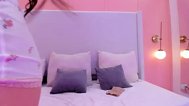 shaina vasquez online show from 02.09.26