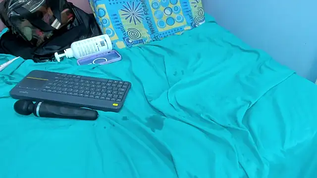  miaquevedo  online show from 01.08.25