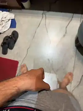 versatile guy01 online show from 11.28.25