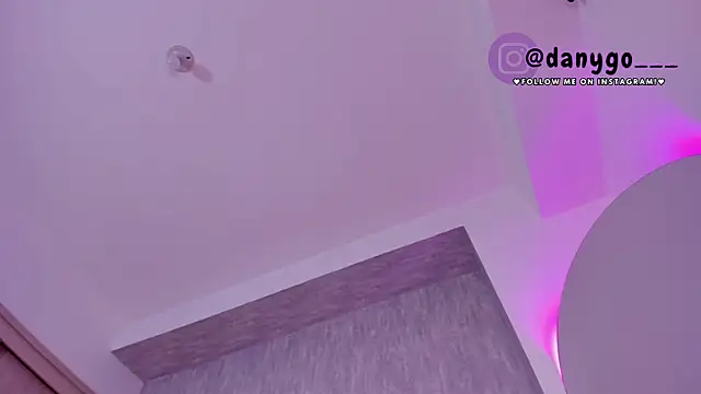 Snapshot of ZarianaEvanz chatting on 03.03.25 ZarianaEvanz online show from 03.03.25