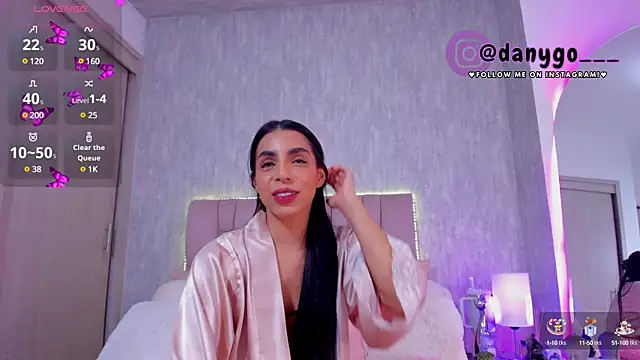 Snapshot of ZarianaEvanz chatting on 03.15.25 ZarianaEvanz online show from 03.15.25