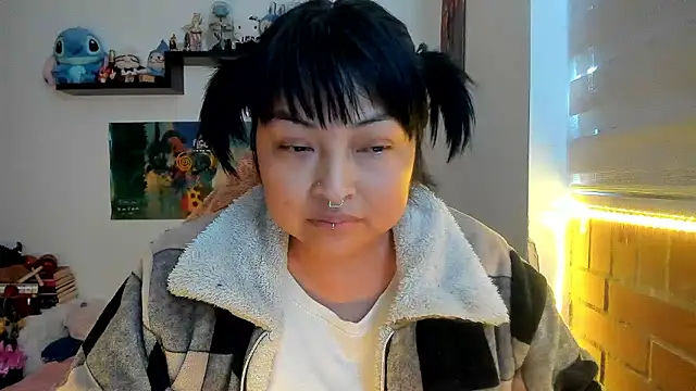 Shaddycute  online show from 02.18.26