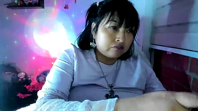 Snapshot of Shaddycute_ chatting on 06.28.26 Shaddycute online show from 06.28.26