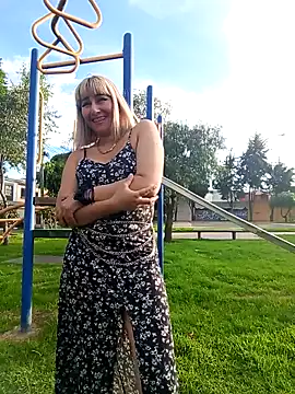 florecita9 online show from 12.19.24