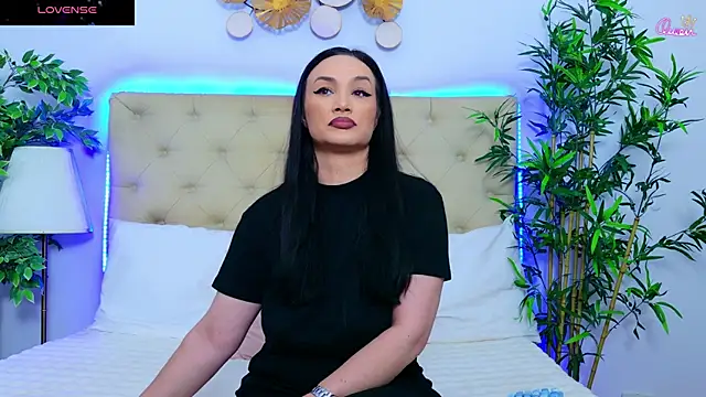 Snapshot of DaliyaArabian chatting on 04.22.26 DaliyaArabian online show from 04.22.26