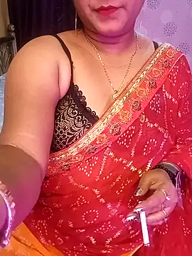 Snapshot of ella_mariya chatting on 12.09.24 ella mariya online show from 12.09.24