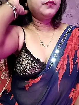 Snapshot of ella_mariya chatting on 01.21.25 ella mariya online show from 01.21.25